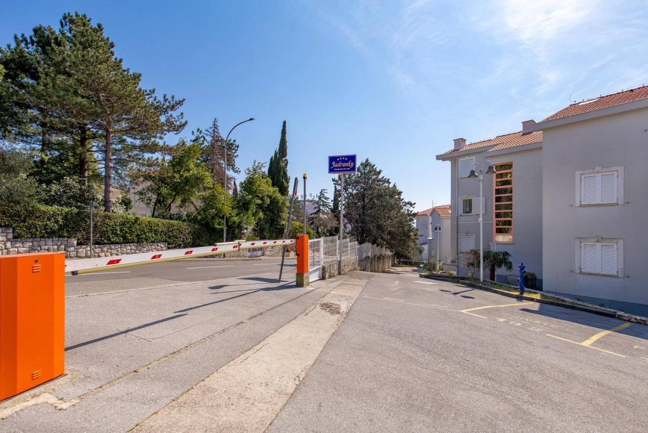 Luxury Honeymoon Apartment Selce